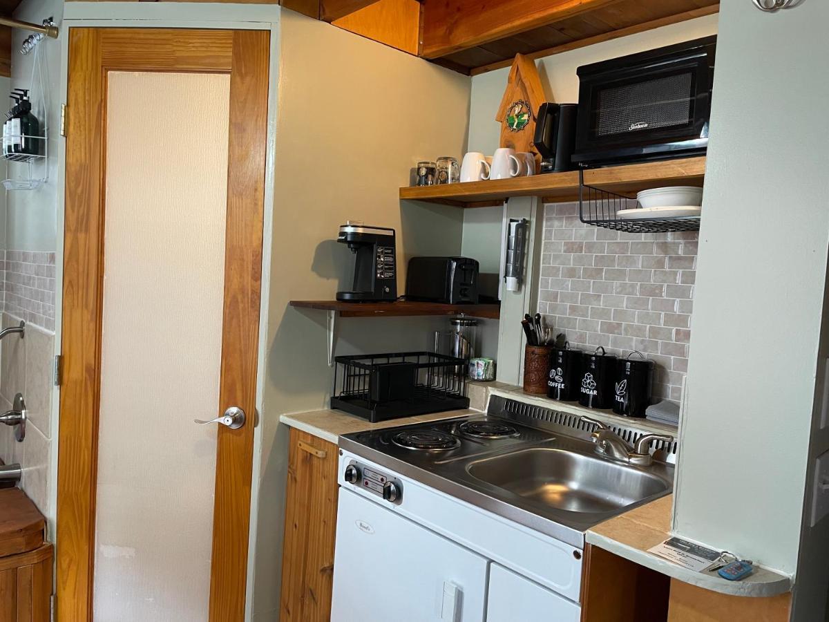 Luna Bed & Breakfast Grand Forks Eksteriør bilde